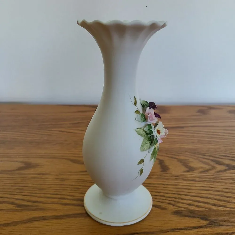 Lefton China Bisque Hand-Painted Raised Flowers Floral Vase Porcelain Item KW829